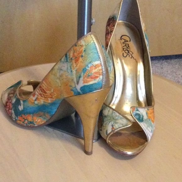 Carlos Santana golden shoes - Picture 4 of 10